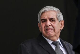 Moraes autoriza prisão domiciliar para Augusto Heleno