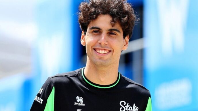 Gabriel Bortoleto faz balanço da estreia e mira evolução com a Audi